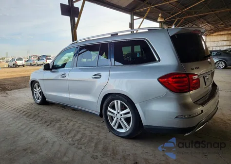 2015 Mercedes-Benz Gl 450 4Matic z USA, uszkodzony, nr VIN 4JGDF6EE2FA457947